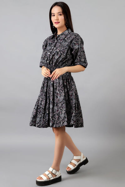 Robe mi-longue noire en coton