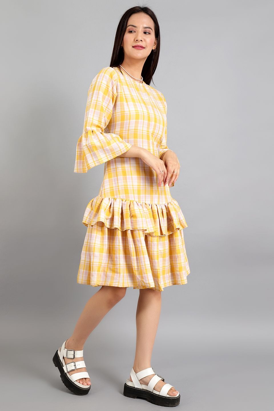 Robe mi-longue jaune en coton et lin