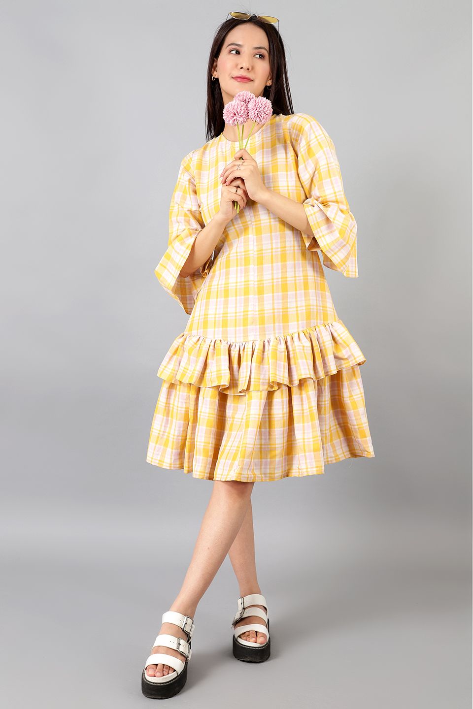 Robe mi-longue jaune en coton et lin