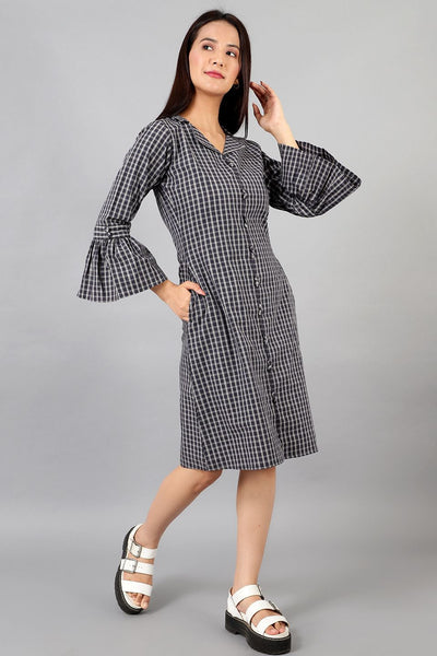 Robe mi-longue noire en coton