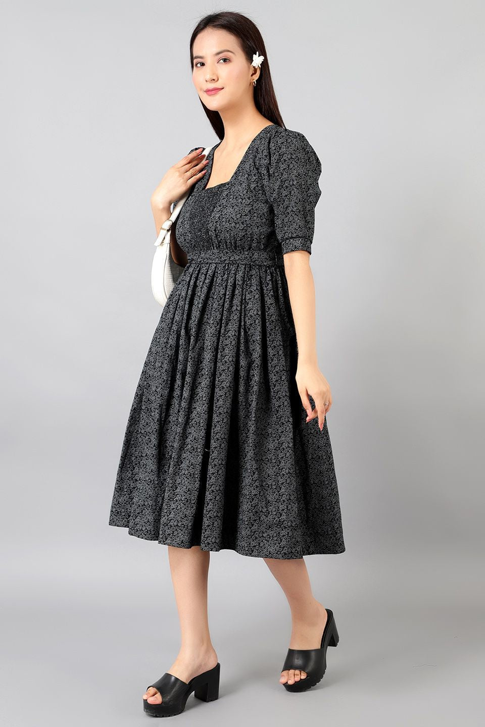 Cotton Midi schwarzes Kleid