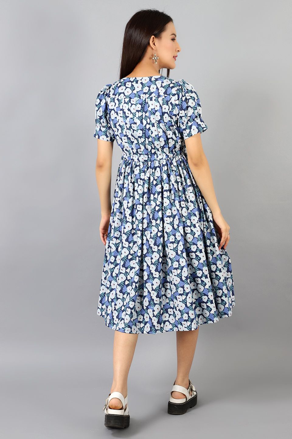 Robe mi-longue en coton bleu