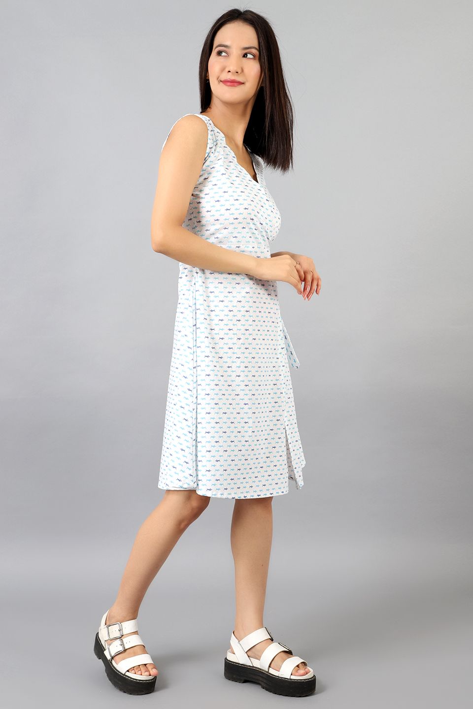 Robe mi-longue blanche en coton