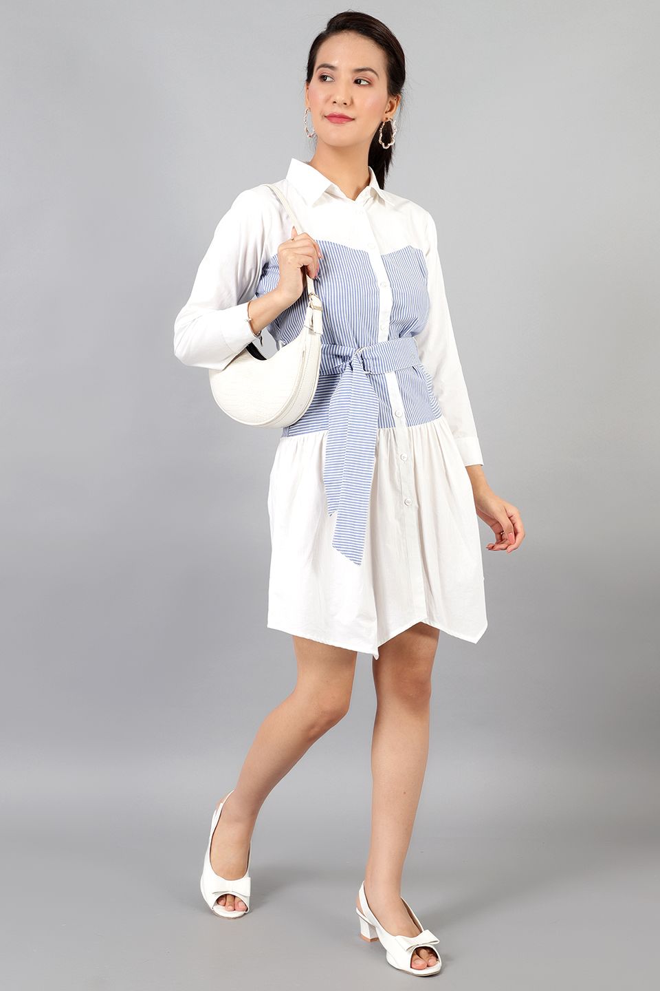 Mini-robe blanche en coton