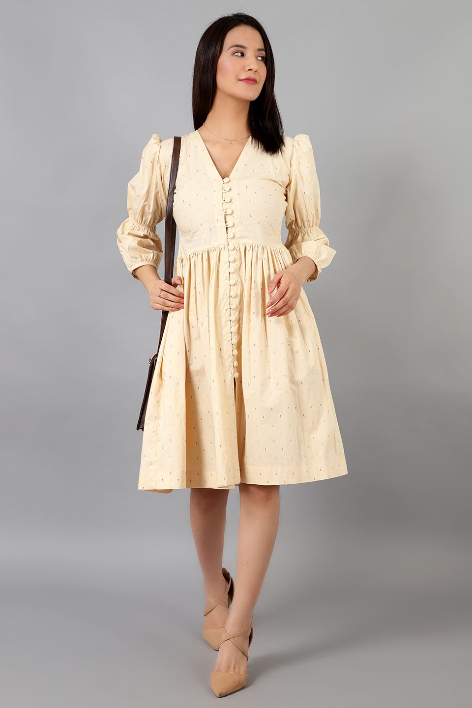 Robe mi-longue en coton beige